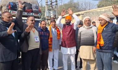 कैथल से प्रयागराज कुंभ मेले के लिए 70 टन भोजन सामग्री के साथ 80 सेवादार रवाना