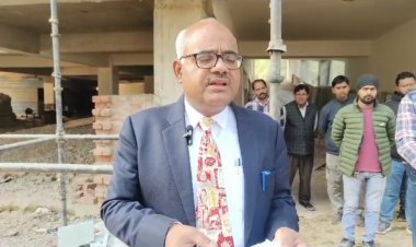 निर्माणाधीन पार्किंग में लापरवाही बरतने वालों के खिलाफ होगी कार्रवाई:जिलाधिकारी