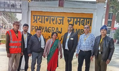 महाकुंभः बिछड़ाें को अपने परिजनों से मिला रहा पूर्वोत्तर रेलवे का खोया- पाया केंद्र