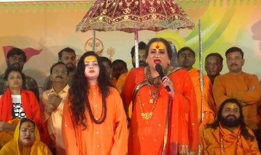 महाकुम्भ: फिर चर्चा में आया किन्नर अखाड़ा, आचार्य महामंडलेश्वर के पद को लेकर शुरू हुआ विवाद