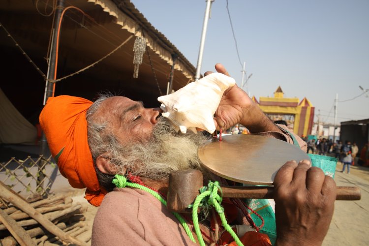 मौनी अमावस्या से पहले ही महाकुम्भ में दिख रहा आस्था का ज्वार