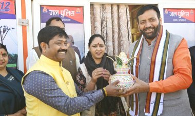 हरियाणा के सीएम नायब सिंह सैनी ने सपरिवार किया संगम स्नान, योगी सरकार की तैयारियों को सराहा