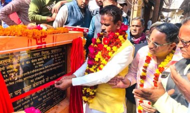 महापौर ने तीन नलकूपों के निर्माण कार्य का किया लोकार्पण