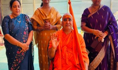 शंकराचार्य के शिविर में पहुंची केंन्द्रीय मंत्री भूपतिराज श्री निवास की पत्नी व आंध्र प्रदेश के श्रद्धालु