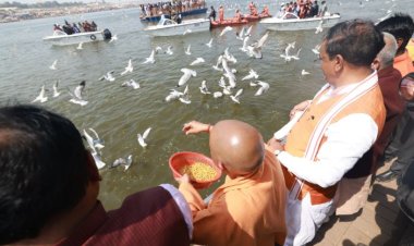 साइबेरियन पक्षियों को मुख्यमंत्री ने खिलाया दाना, मंत्रियों ने किया श्रमदान