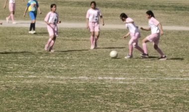 फुटबाल विमेंस लीग : सावित्रीबाई फुले कॉलेज की टीम ने 1-0 से जीता मैच