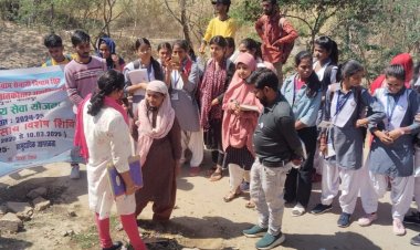 फुलवरिया में जागरूकता की अलख, ग्रामीणों ने जाना डिजिटल इंडिया और कैंसर से बचाव
