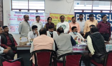 विश्व डेंटल दिवस के अवसर पर पत्रकारों का हुआ निःशुल्क दंत चिकित्सीय इलाज