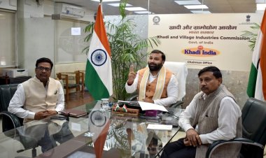 केवीआईसी ने छह राज्यों में 2,050 मधुमक्खी बाक्स और शहद कालोनियां वितरित कीं