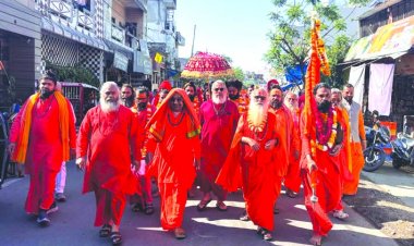 अखाड़े की जमात ने छावनी में किया प्रवेश