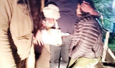 सेल्फी लेते वक्त नैनी झील में गिरी महिला, पुलिस ने बचाया