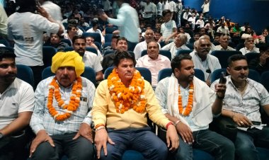 भारतवर्षीय जाट महासभा ने समाज के 1000 से अधिक लोगों को नि:शुल्क दिखाई फिल्म जाट