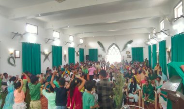 सेंट मार्क्स चर्च कलीसिया में हर्षोल्लास के साथ मनाया गया पाम संडे