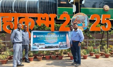 विश्व धरोहर दिवस : प्रयागराज और कानपुर रेलवे स्टेशनों पर लगे सेल्फी कट आउट बोर्ड