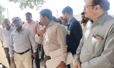 स्टेशन के निर्माण कार्य की धीमी गति पर डीआरएम नाराज
