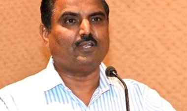 संविधान भारत के लोकतंत्र की आधारशिला : प्रो मुकुल शरद सुतावाने