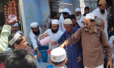 तपती गर्मी में बहादुरगंज के लोगों ने पेश की इंसानियत की मिसाल, नमाजियों और राहगीरों को पिलाया शर्बत