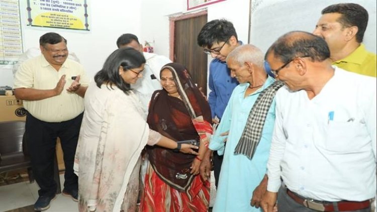 ग्वालियरः वर्षों पूर्व बिछड़ीं रामलली को फिर से मिला पति का साथ, कलेक्टर की मौजूदगी में हुआ सुखद मिलन