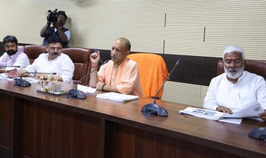 दालमंडी सड़क चौड़ीकरण की कार्यवाही में तेजी लाएं: योगी आदित्यनाथ