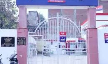 कानपुर में दर्दनाक सड़क हादसा: तेज रफ्तार अनियंत्रित कार ने बाइक सवार को रौंदा