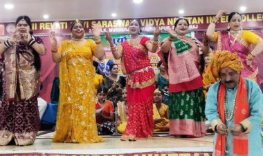 विलुप्त हो रहे मिश्रित लोकगीतों की दस दिवसीय प्रस्तुतिपरक कार्यशाला “लोक गुलदस्ता“ का समापन