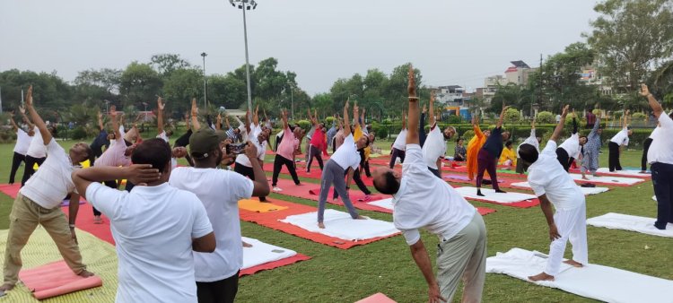 जन जन तक पहुंचाए योग: प्रो. रमेश मणि त्रिपाठी