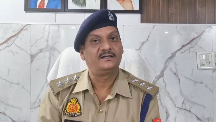 गाजियाबाद: जर्जर तीन मंजिला मकान के छज्जे के गिर जाने से प्याज विक्रेता की मौत, दूसरा घायल