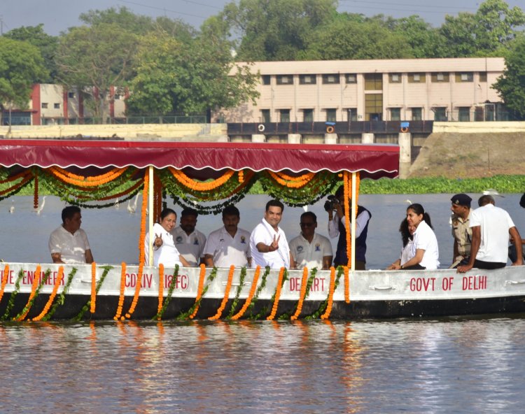 सोनिया विहार में यमुना तट पर योग दिवस समारोह: मुख्यमंत्री, सांसद और मंत्री ने लिया भाग