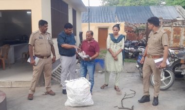 बिना लाइसेंस मेडिकल स्टोर पर औषधि विभाग का छापा, दवाएं सीज कर जांच काे भेजे नमूने