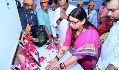 अनुच्छेद 370 को हटाकर मोदी सरकार ने श्यामा प्रसाद मुखर्जी के 'एक देश, एक विधान' के सपने को किया साकार: पूर्व महापौर अभिलाषा गुप्ता