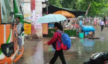 प्रयागराज में हो रही झमाझम बारिश, लोगों को उमसभरी गर्मी से मिली राहत