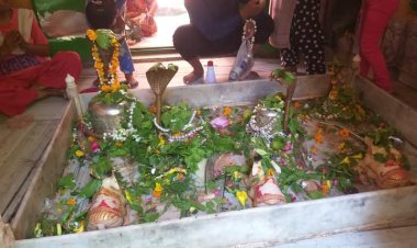 वाराणसी: संगमेश्वर महादेव मंदिर, सावन माह में जलाभिषेक का अनूठा महत्व