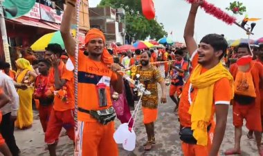 सावन माह की भक्तिमय यात्रा: प्रयागराज-वाराणसी राजमार्ग पर उमड़ा आस्था का सैलाब