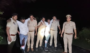 सर्राफा कारोबारी से लूट करने वाले दो बदमाश मुठभेड़ में दबोचे, गोली लगने से घायल, सिपाही भी जख्मी