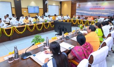 मुख्यमंत्री योगी ने प्रयागराज एवं विन्ध्यांचल मंडल के जनप्रतिनिधियों के साथ किया संवाद