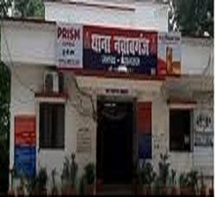 खड़े ट्रक से टकराया अनियंत्रित आटो, चालक समेत दो की मौत व तीन घायल