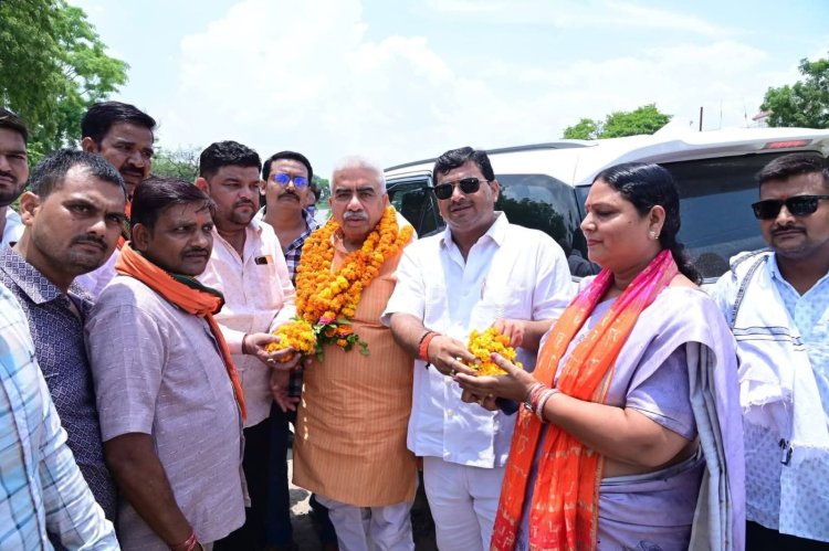 कैबिनेट मंत्री का पालिकाध्यक्ष ने किया स्वागत