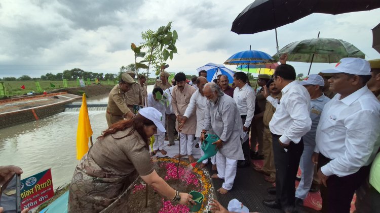 नून नदी तट पर बारिश के बीच हुआ वृहद वृक्षारोपण