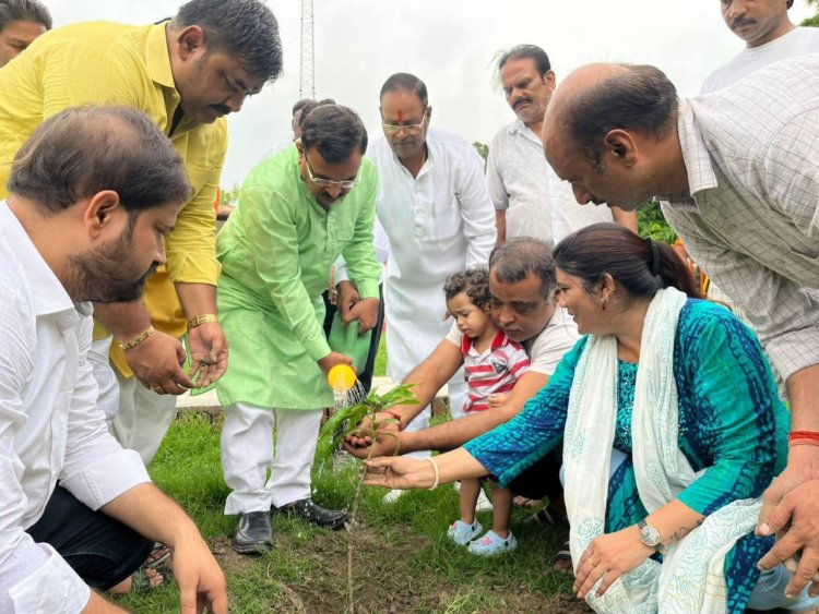 कोरोना काल में ऑक्सीजन की कमी ने हमें पेड़ों के महत्व का अहसास कराया : प्रकाश पाल