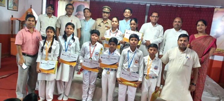 रचनात्मकता का अद्भुत संगम: ज्वाला देवी इंटर कॉलेज में भव्य कला प्रतियोगिता आयोजित, विजयी प्रतिभागी हुए सम्मानित