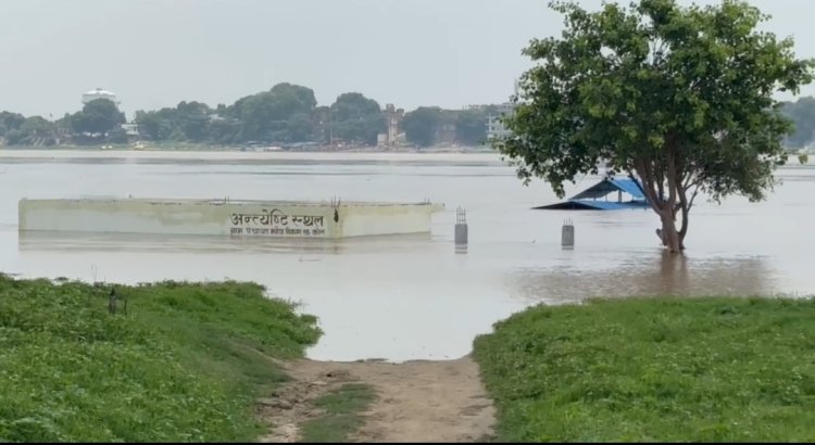 मीरजापुर में 24 घंटे में 40 सेमी. बढ़ी गंगा, तटीय इलाकों में बढ़ी हलचल