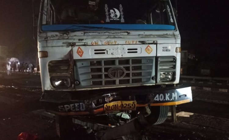 तेज रफ्तार गैस टैंकर ने ली नौ गायों की जान