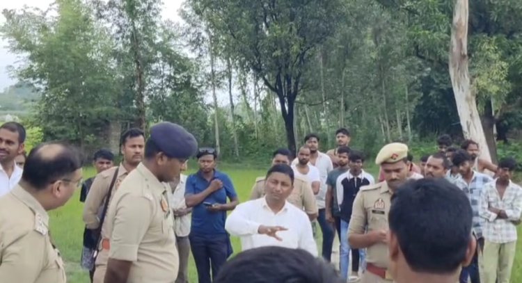 आज़मगढ़ में ईंट से कूचकर मजदूर की हत्या, जांच में जुटी पुलिस