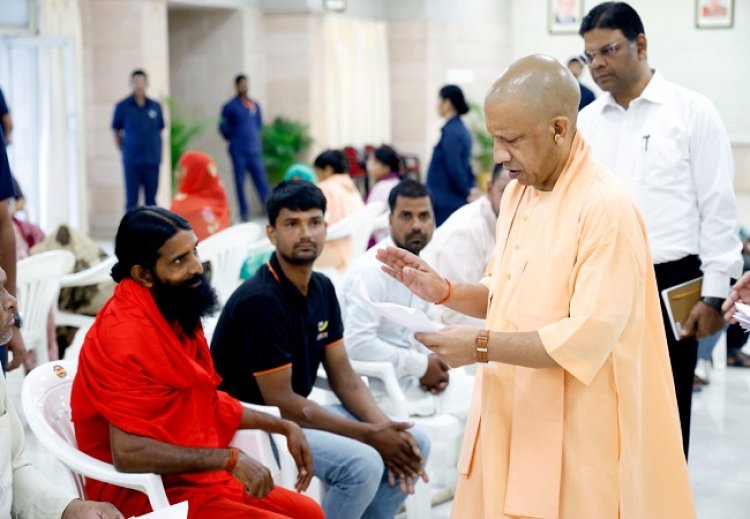 खुशहाल उत्तर प्रदेश बनाना ही सरकार की प्राथमिकता: योगी आदित्यनाथ