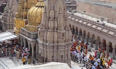 सावन माह के चौथे सोमवार की पूर्व संध्या पर काशी नगरी हुई केशरियामय