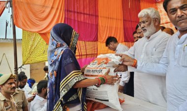 बाढ़ पीड़ितों की मसीहा बनी योगी सरकार, अब तक 47 हजार से अधिक लोगाें को दी राहत