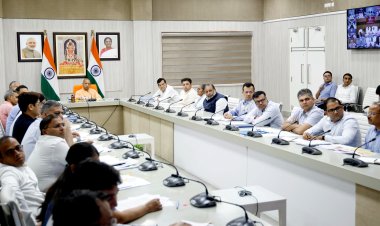 बाढ़ प्रभावित जिलों में राहत कार्यों में किसी भी प्रकार की लापरवाही बर्दाश्त नहीं की जाएगी : मुख्यमंत्री