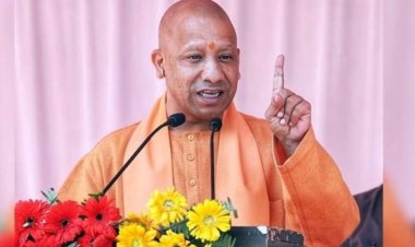 कभी गड्ढों से होती थी यूपी की पहचान, आज एक्सप्रेसवे दिला रहे सम्मान