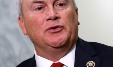 अमेरिकी न्याय विभाग को जेफरी एपस्टीन से जुड़ी फाइलें सौंपने के लिए समन