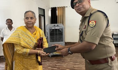 मोबाइल बरामदगी में बरेली पुलिस की बड़ी कामयाबी, माेबाइल पाकर 296 लोगों के खिले चेहरे